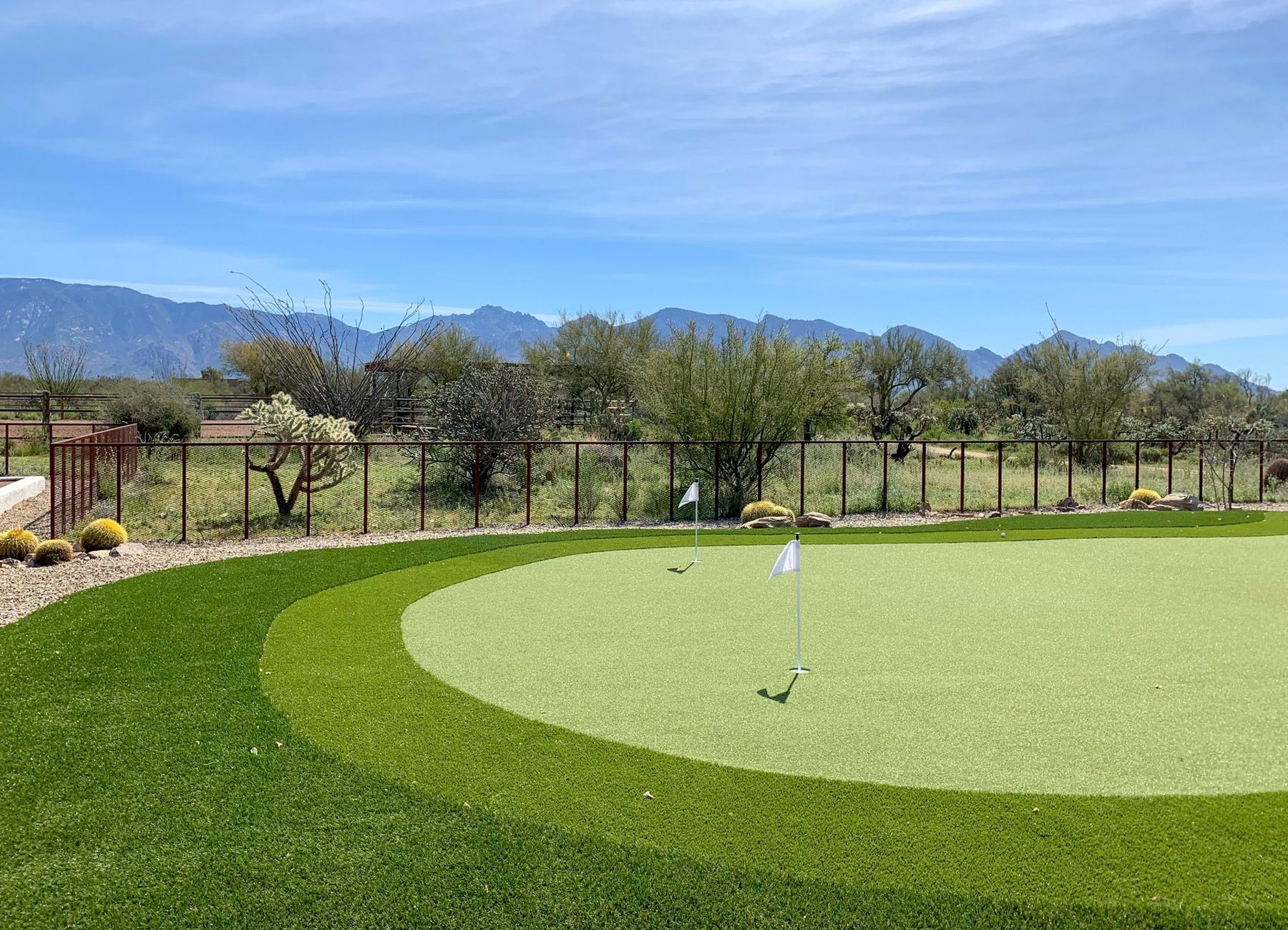 graphic of USA and canada showing their locations