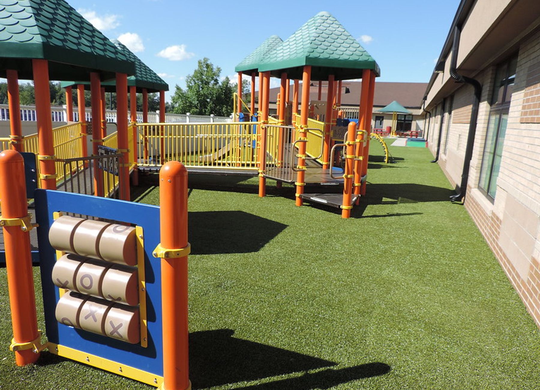 graphic of USA and canada showing their locations