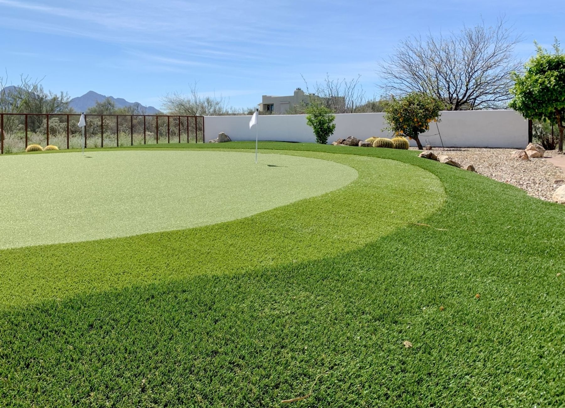 graphic of USA and canada showing their locations