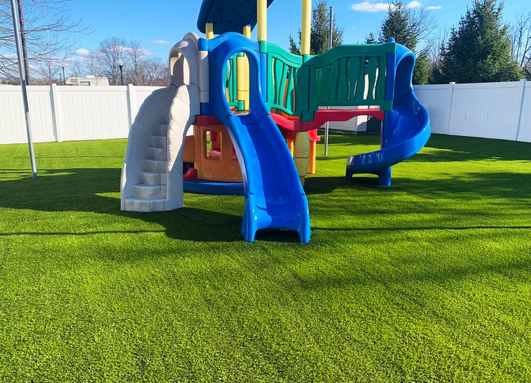 graphic of USA and canada showing their locations