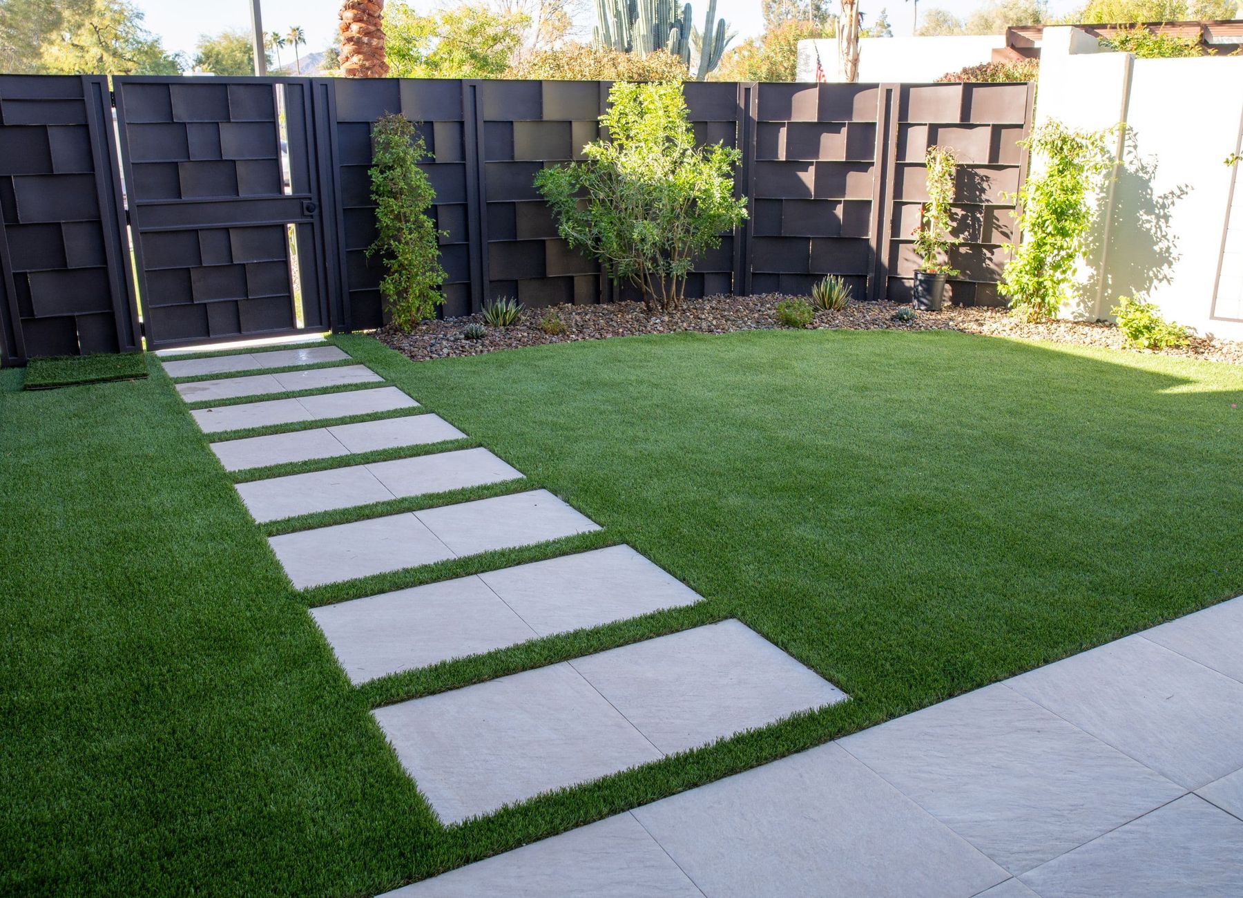 graphic of USA and canada showing their locations